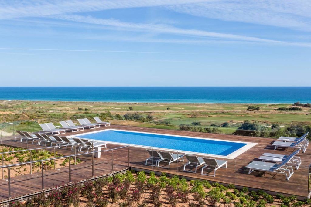 Palmares Beach House Hotel